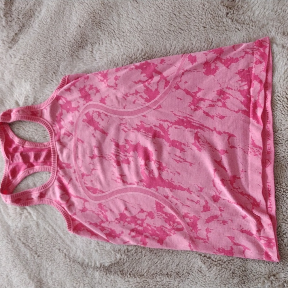 Lululemon tank